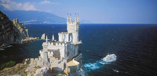 Кијеву Крим све даљи